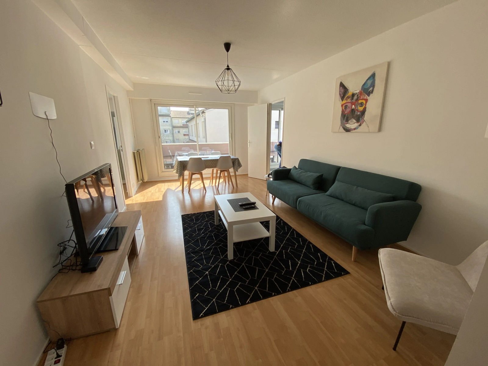 
                                                Colocation
                                                 T5 COLOCATION meublée BORDEAUX