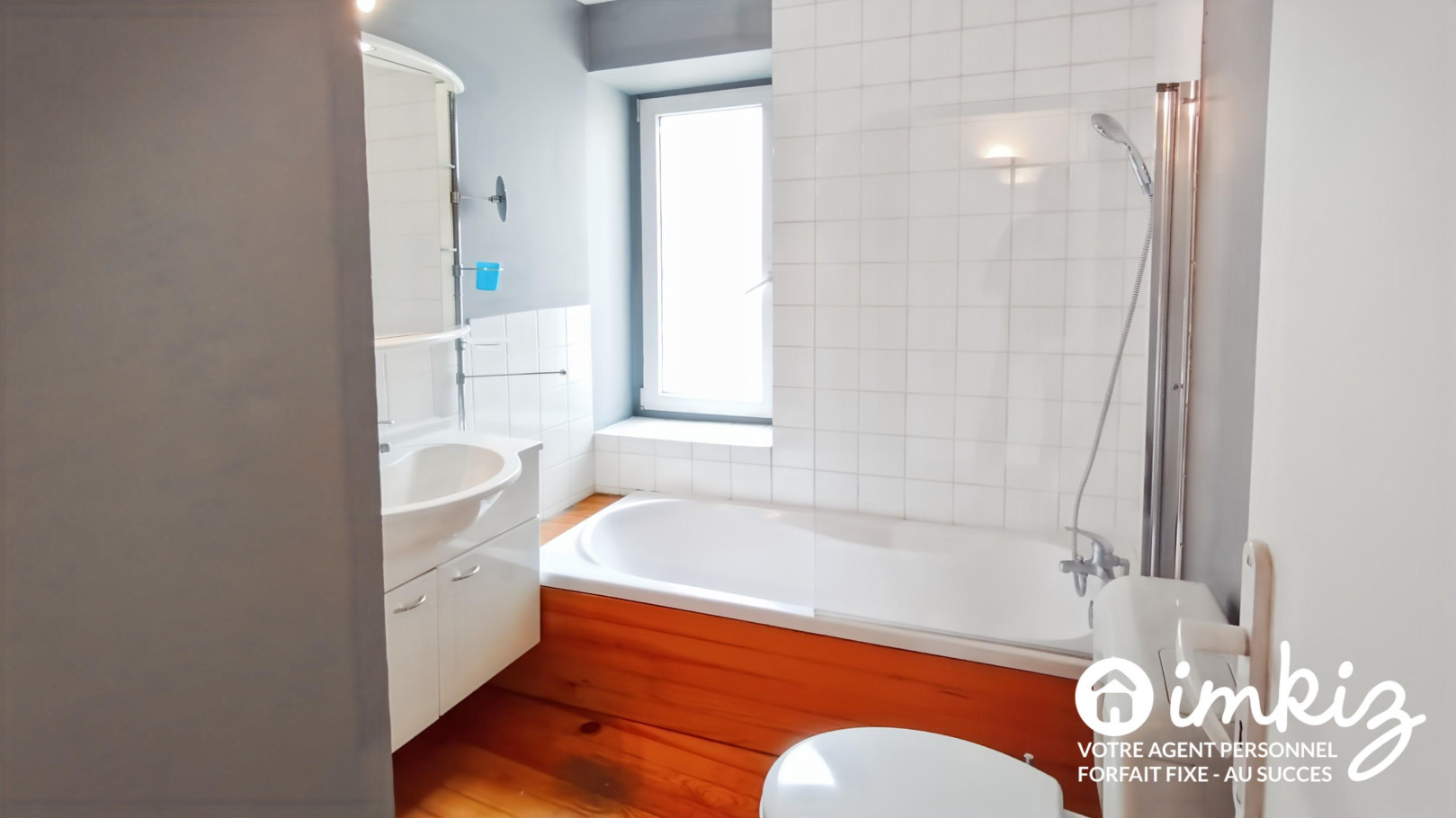 
                                                Vente
                                                 T5 de 89m² - immeuble classé avec vue Belledonne