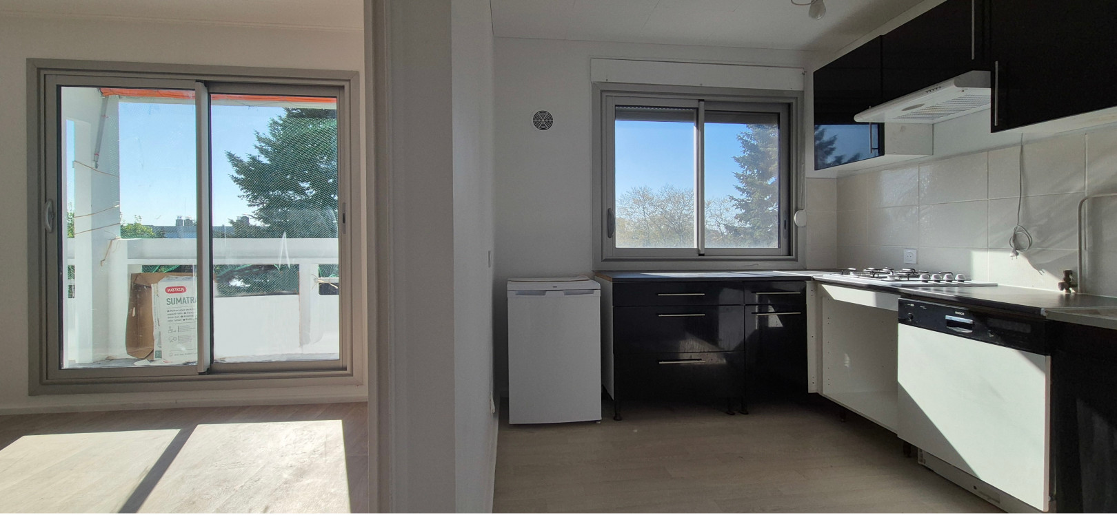 
                                                Vente
                                                 T5 de 95 m² + balcon + cave