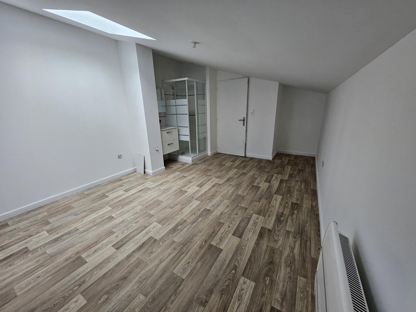
                                                Location
                                                 T5 en duplex