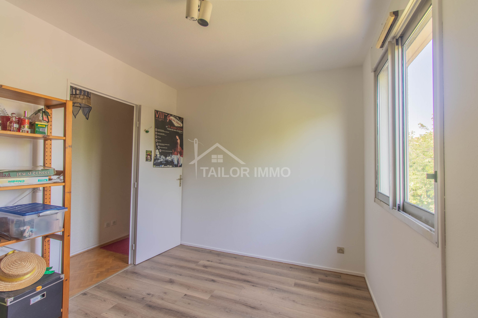 
                                                Vente
                                                 T5 Monplaisir avec balcon et garage