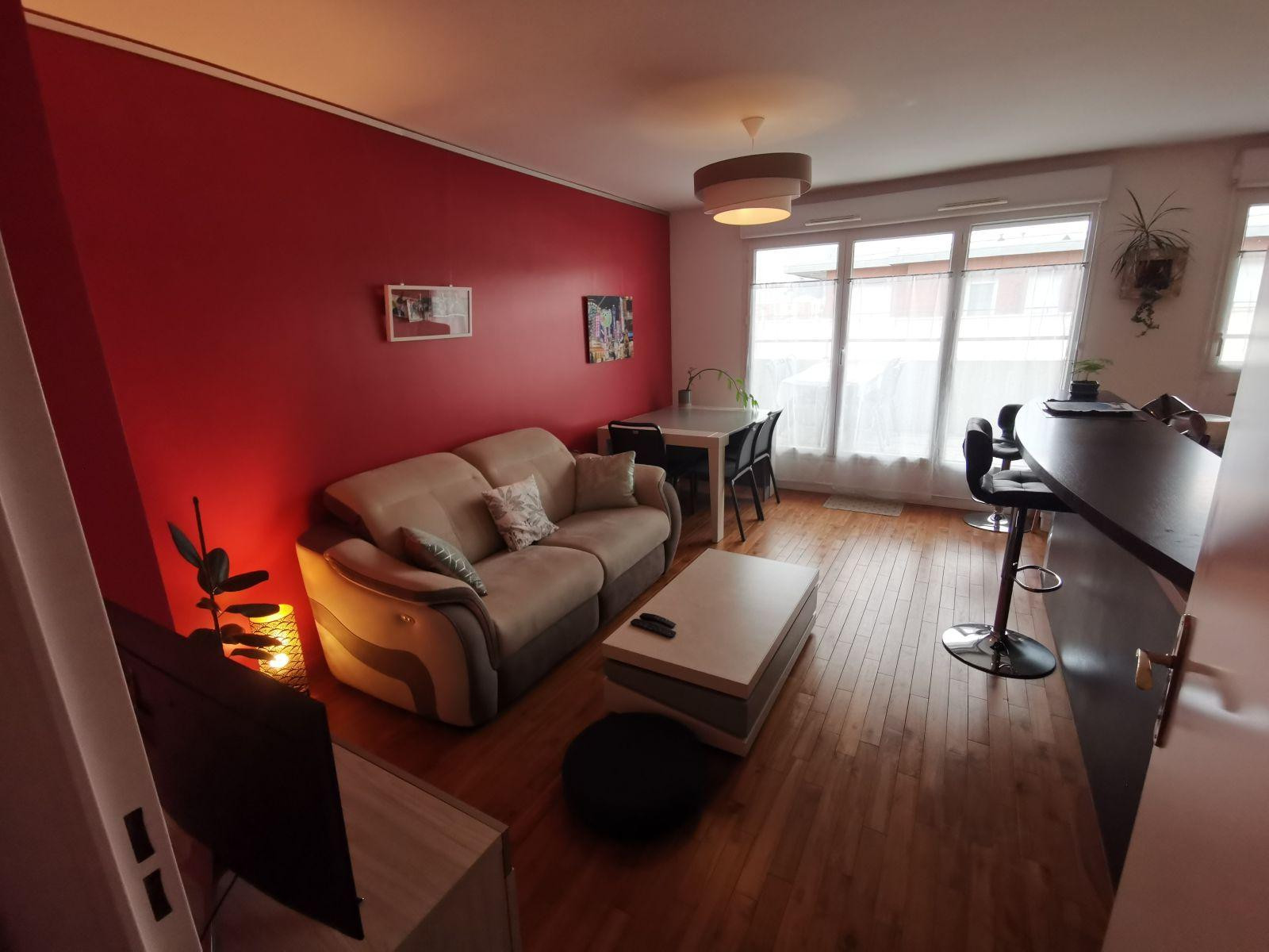 
                                                Location
                                                 T5 sur toit avec terrasse sur le ciel de Massy