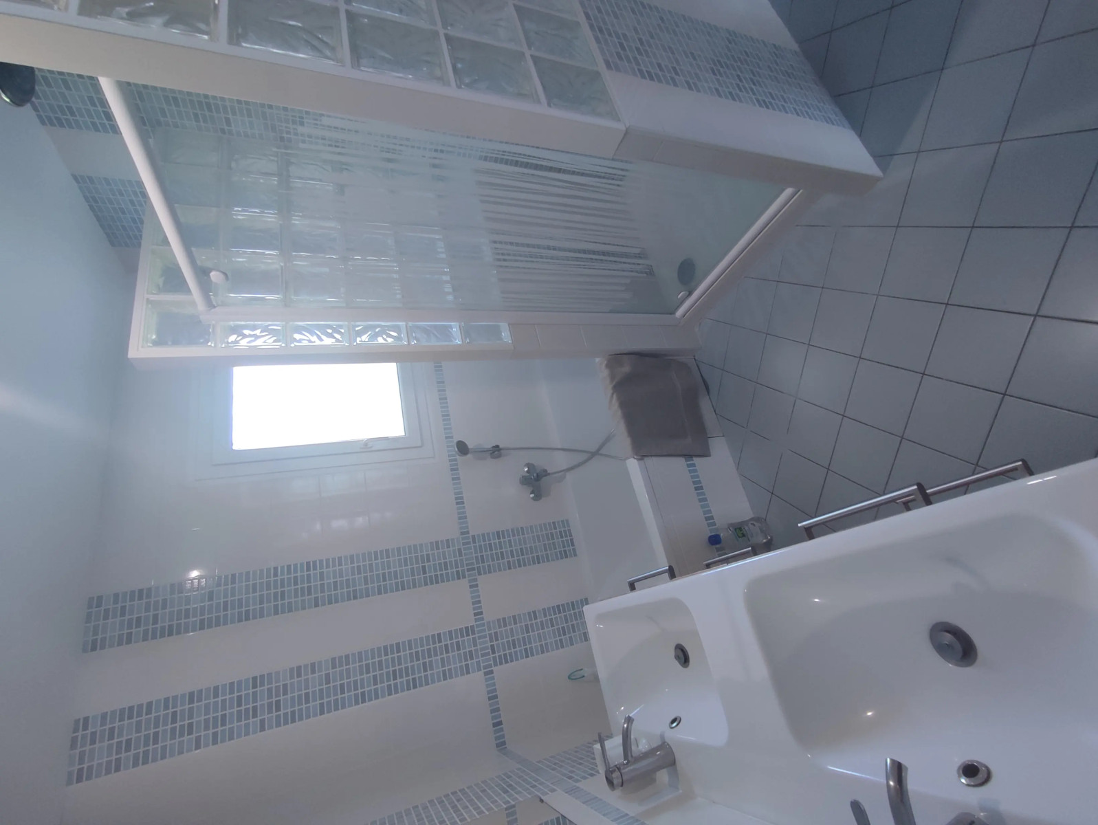 
                                                Colocation
                                                 T6 colocation meublé Villenave-d'Ornon