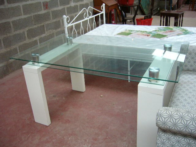 
                                                Meuble
                                                 Table en verre, promotion