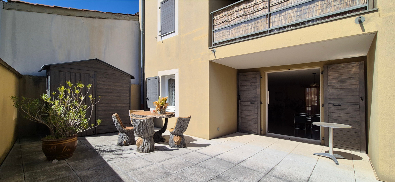 
                                                Vente
                                                 TALUYERS- T4 de 80 m² + terrasse + parking + cave