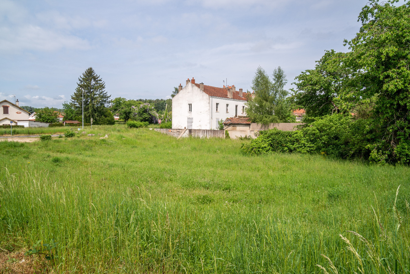 
                                                Vente
                                                 Terrain - 1 508 m² - Montceau-les-Mines (71)