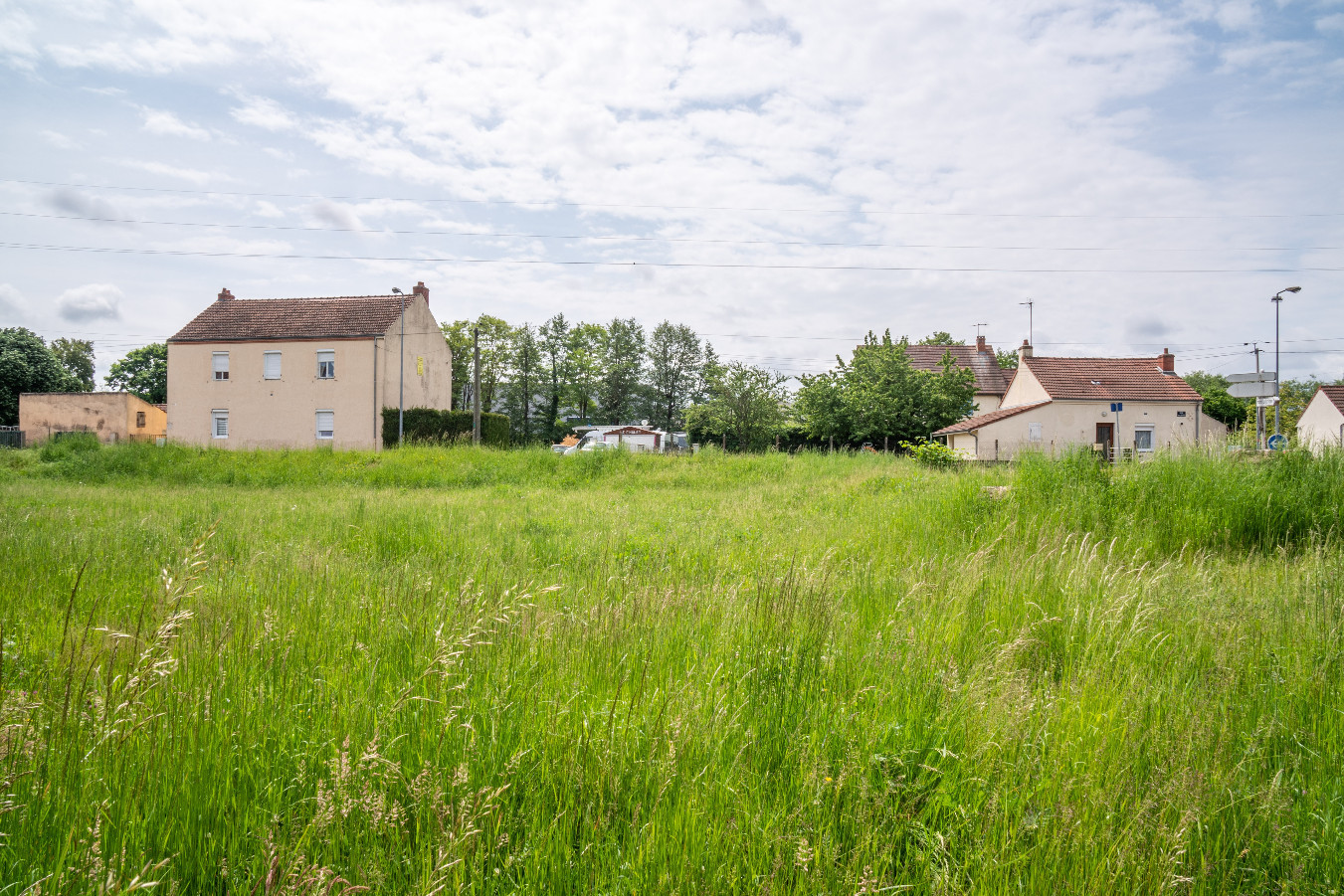 
                                                Vente
                                                 Terrain - 1 508 m² - Montceau-les-Mines (71)