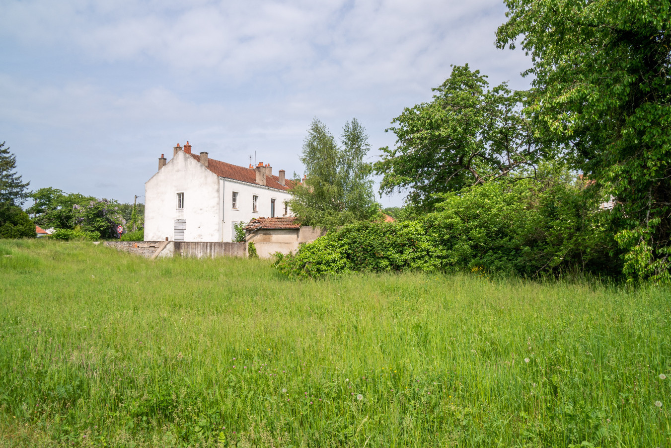 
                                                Vente
                                                 Terrain - 1 508 m² - Montceau-les-Mines (71)