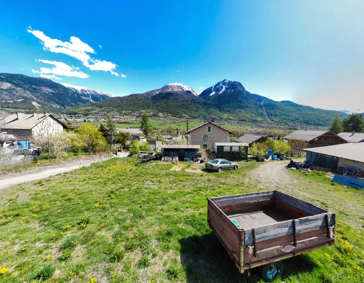 
                                                Vente
                                                 Terrain constructible