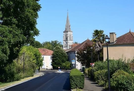 
                                                Vente
                                                 Terrain constructible