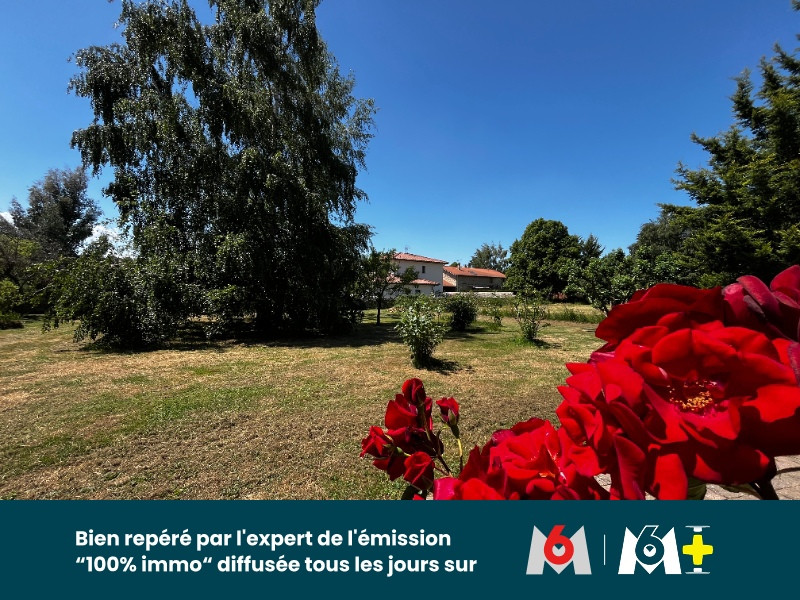 
                                                Vente
                                                 TERRAIN CONSTRUCTIBLE 800m²  ST-MARCELLIN-EN-FOREZ