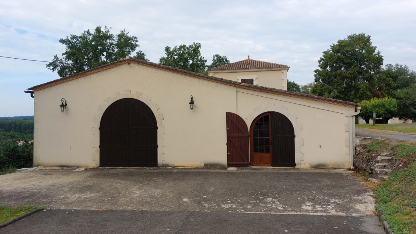 Vente
                                                 Bâtiments pour événementiel