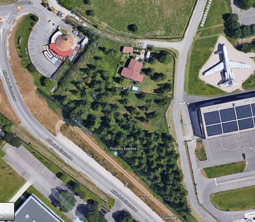 
                                                Vente
                                                 Terrain constructible de 5.000 m² proche de l'aéroport d'Avignon - Projet hôtelier - Vaucluse