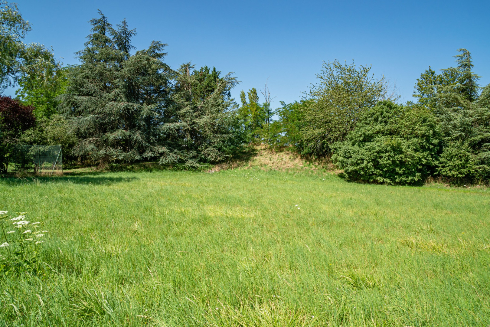 
                                                Vente
                                                 Terrain de 10 287 m² à Chalon-sur-Saône