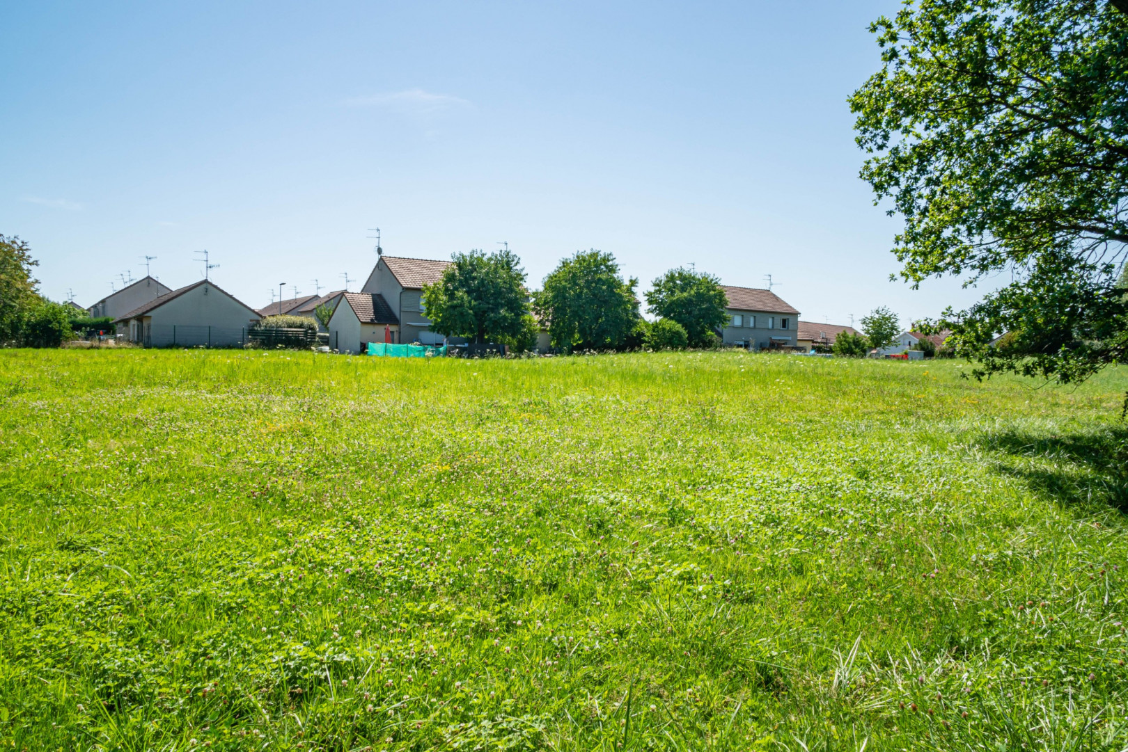 
                                                Vente
                                                 Terrain de 10 287 m² à Chalon-sur-Saône