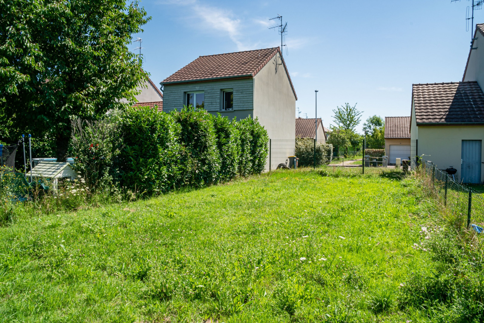 
                                                Vente
                                                 Terrain de 10 287 m² à Chalon-sur-Saône