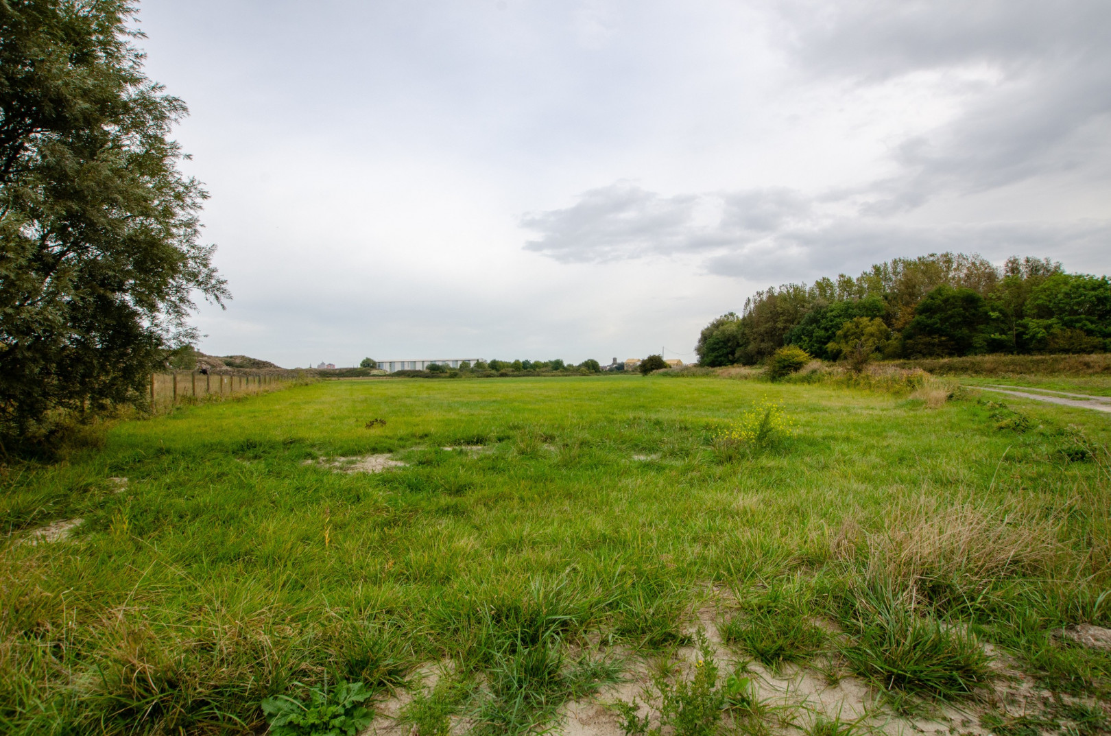 
                                                Vente
                                                 Terrain de 40 000m² à Dunkerque