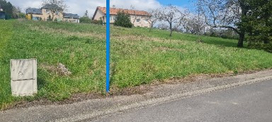 
                                                Vente
                                                 Terrain de 975m2 viabilisé..Prix en baisse.