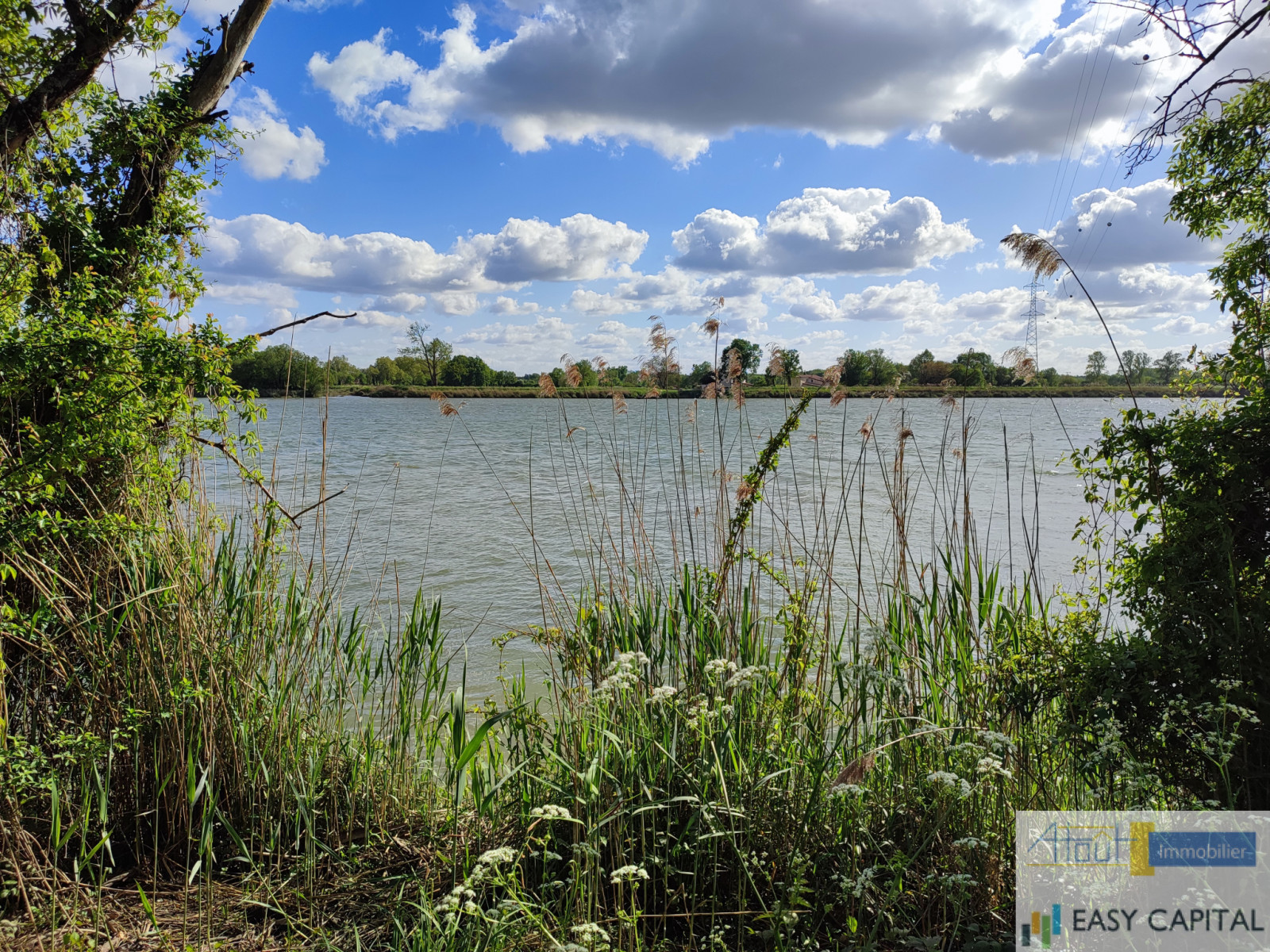 
                                                Vente
                                                 Terrain de loisirs au bord de la Garonne