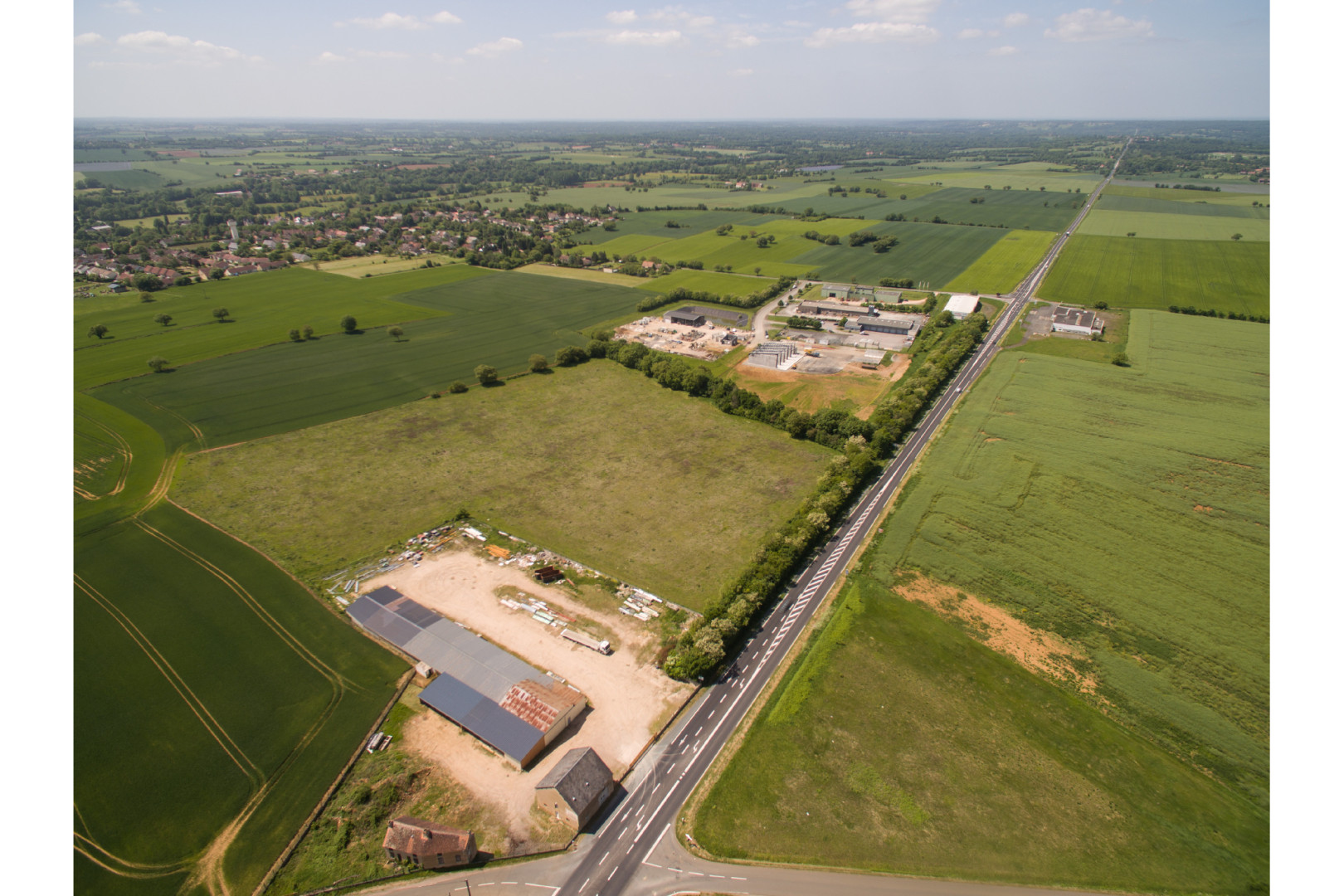 
                                                Vente
                                                 Terrain industriel à vendre – 5.6 ha – Châteauroux Sud