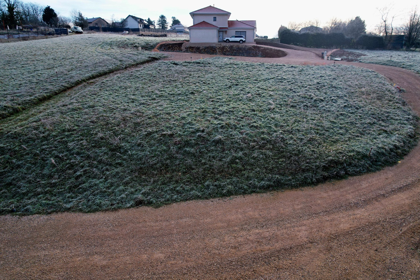 
                                                Vente
                                                 Terrain Viabilisé 830 m2  (73 € / m2 )