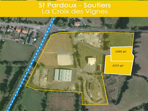 
                                                Vente
                                                 Terrains à partir de 3 488 m² à vendre à Saint-Pardoux