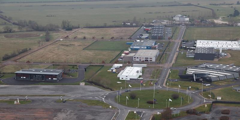 
                                                Vente
                                                 Terrains industriels  à Nevers Magny-Cours