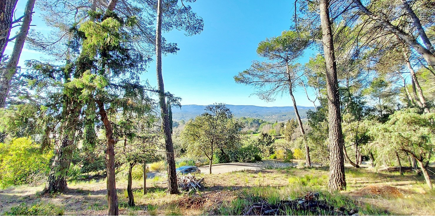 
                                                Vente
                                                 Terrains Lorgues - vue panoramique - maison +200m2