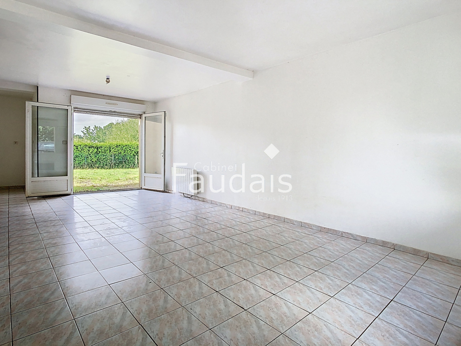 
                                                Vente
                                                 TESSY-BOCAGE, Maison 3 chambres avec vie de plain pied