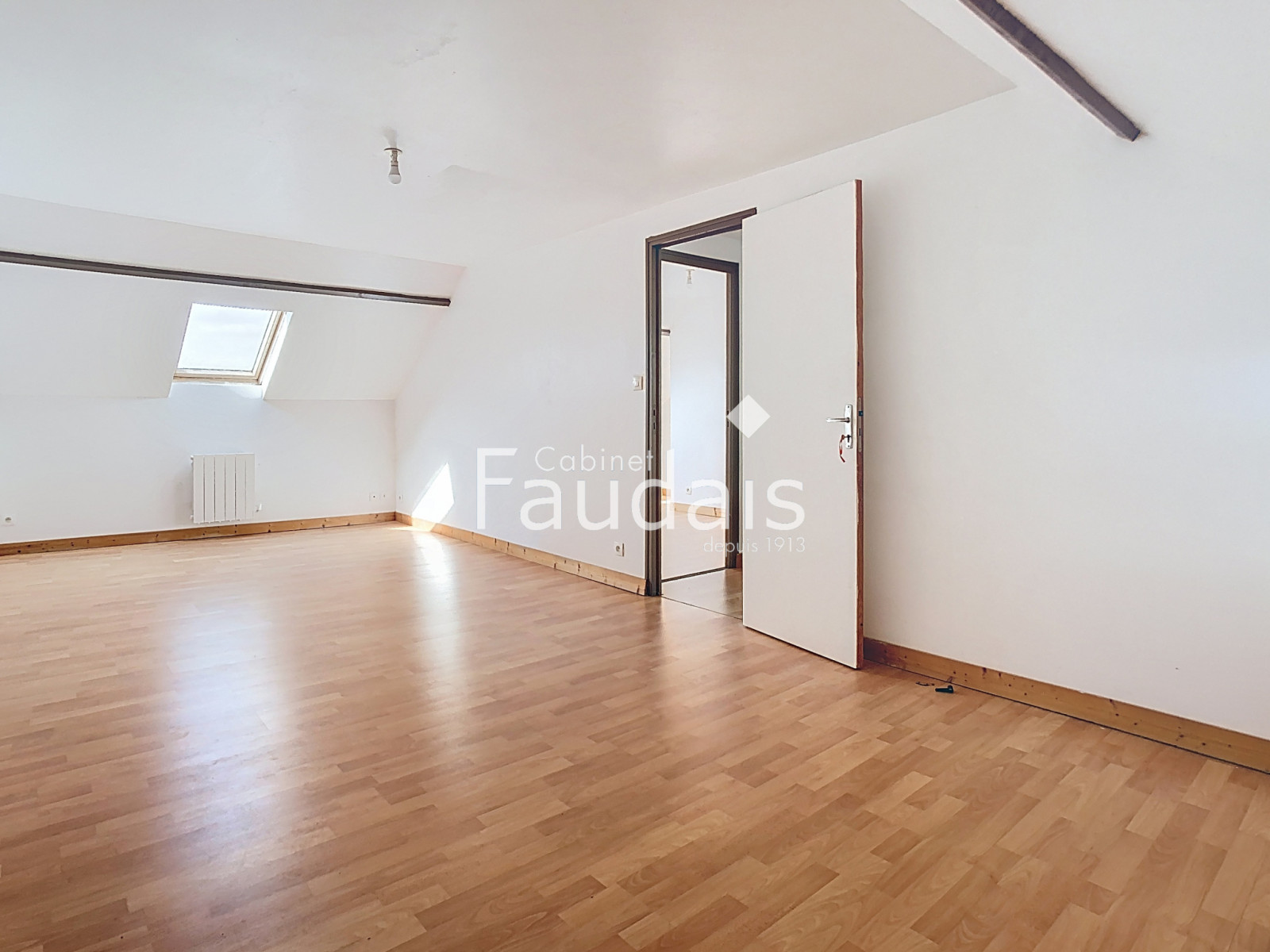 
                                                Vente
                                                 TESSY-BOCAGE, Maison 3 chambres avec vie de plain pied