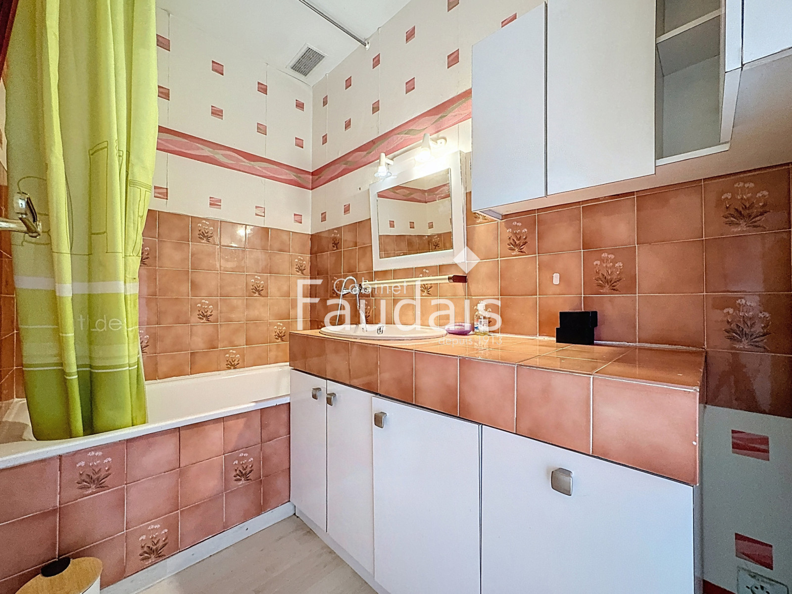 
                                                Vente
                                                 TESSY BOCAGE- Maison de 88m2 avec jardin 