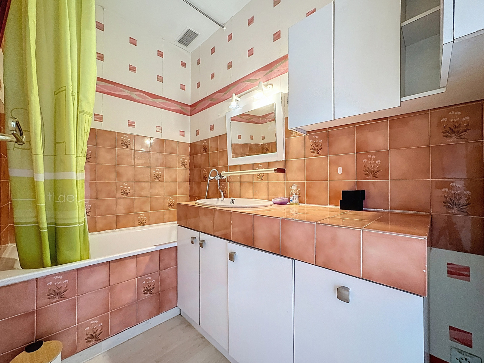 
                                                Vente
                                                 TESSY BOCAGE- Maison de 88m2 avec jardin 