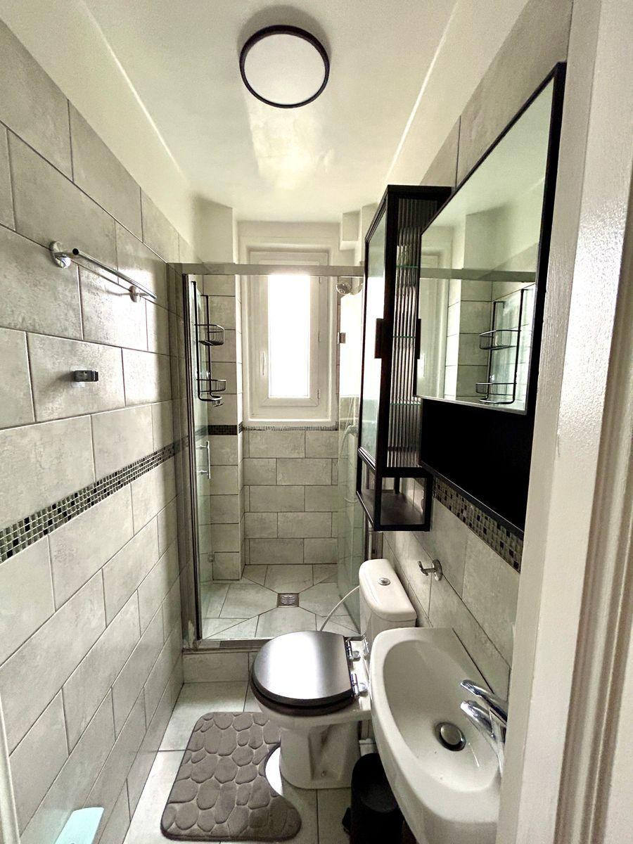 
                                                Location
                                                 Ton futur cocon douillet en plein Paris !