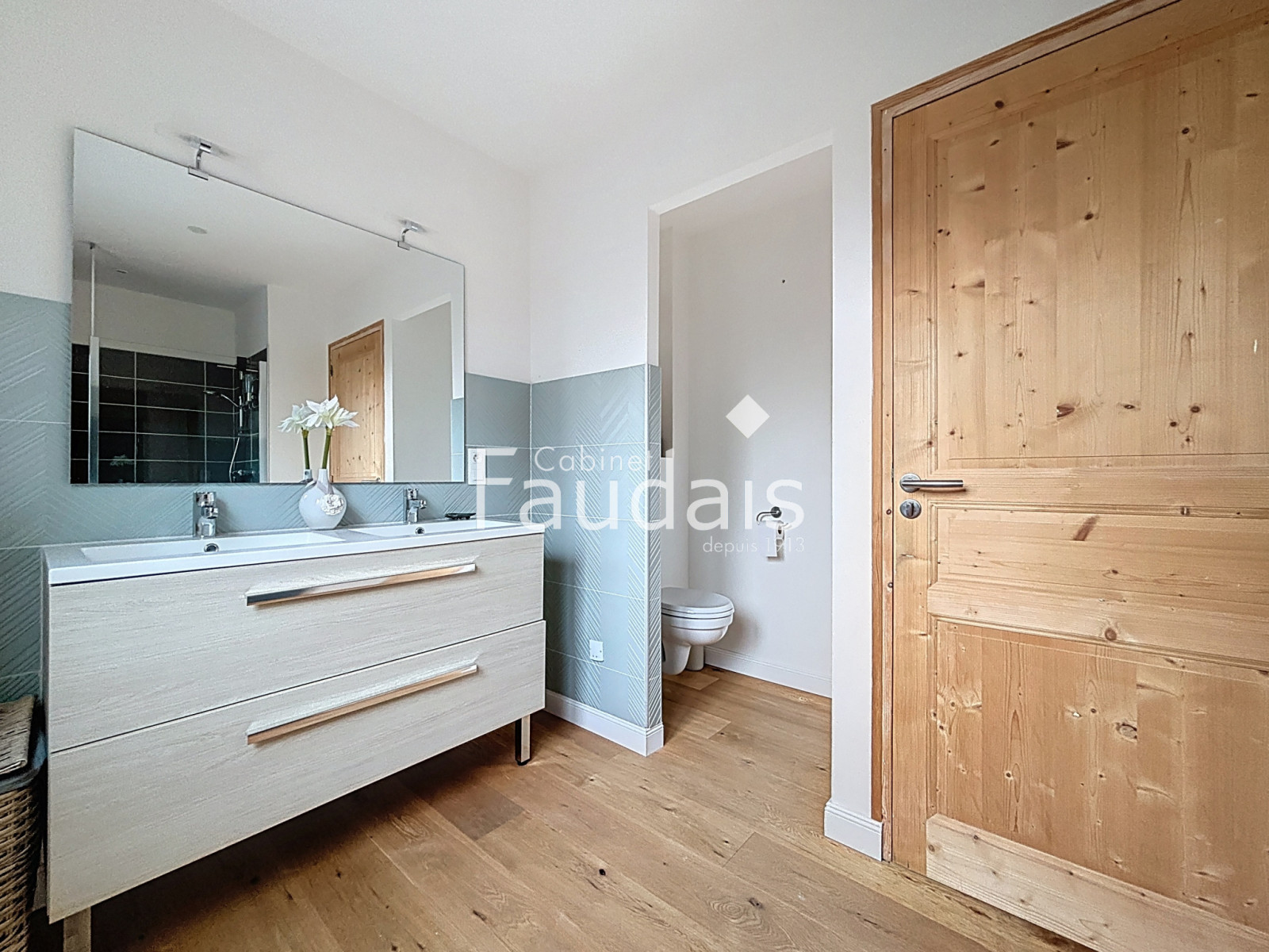 
                                                Vente
                                                 TORIGNY LES VILLES, Maison récente avec vie de plain-pied de