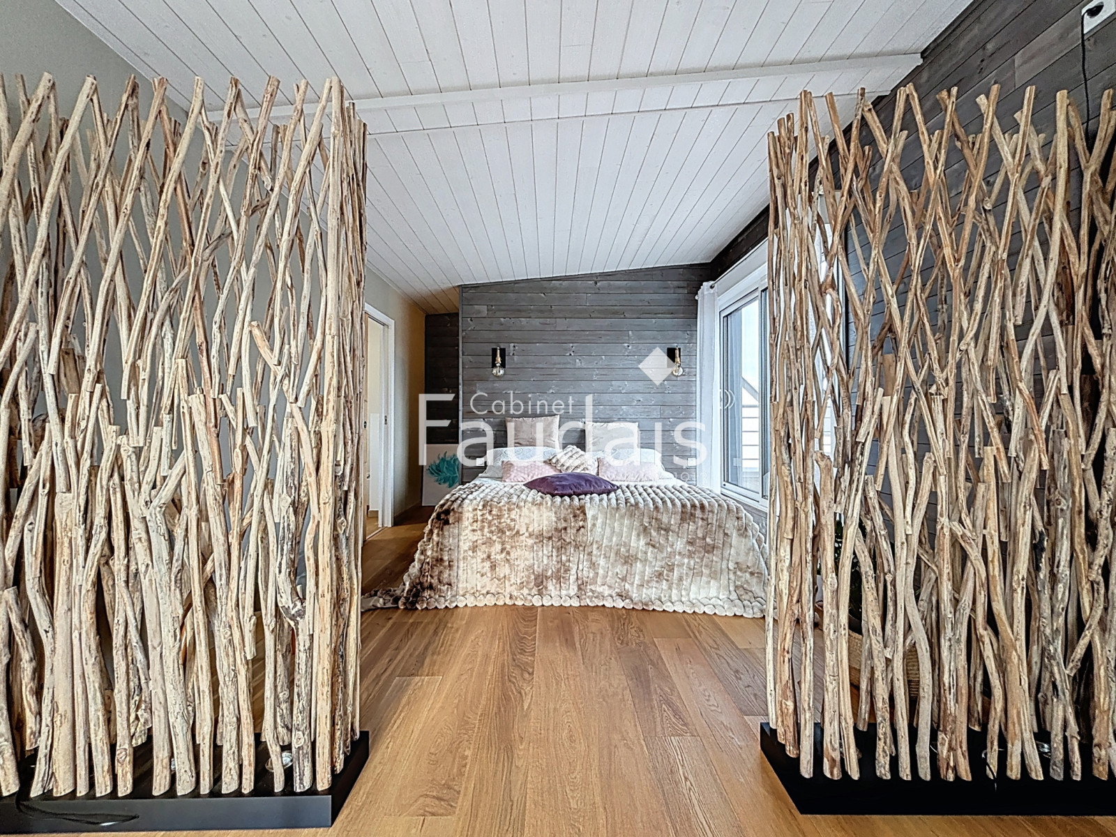 
                                                Vente
                                                 TORIGNY LES VILLES, Maison récente avec vie de plain-pied de