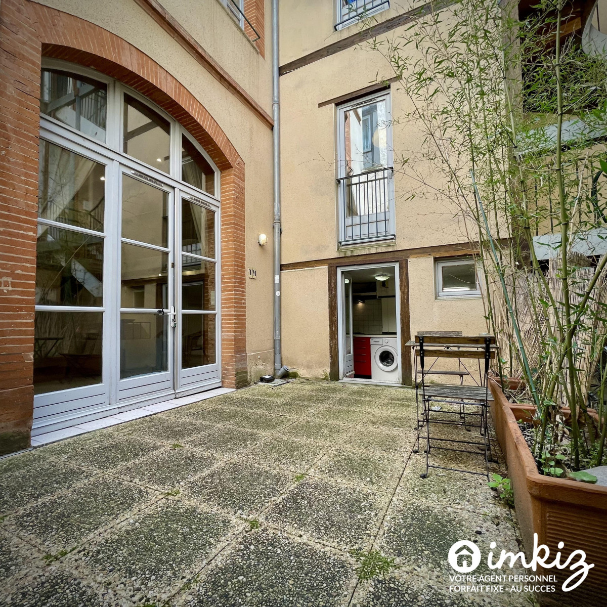 
                                                Vente
                                                 Toulouse-Les Carmes - T2/3 rénové sur cour privée