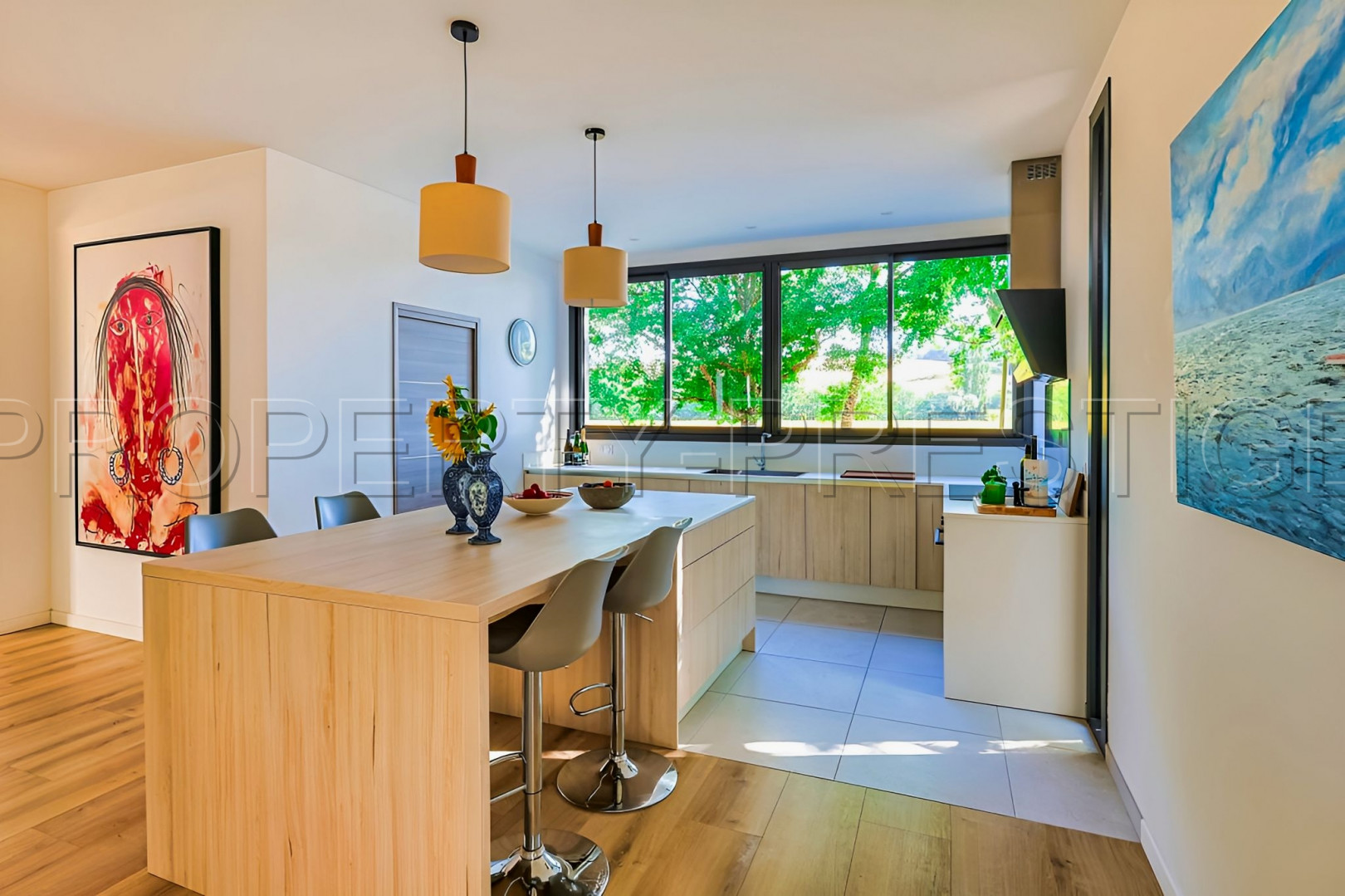 
                                                Vente
                                                 TOULOUSE MAISON ARCHITECTE 200 M² 1,2 HA