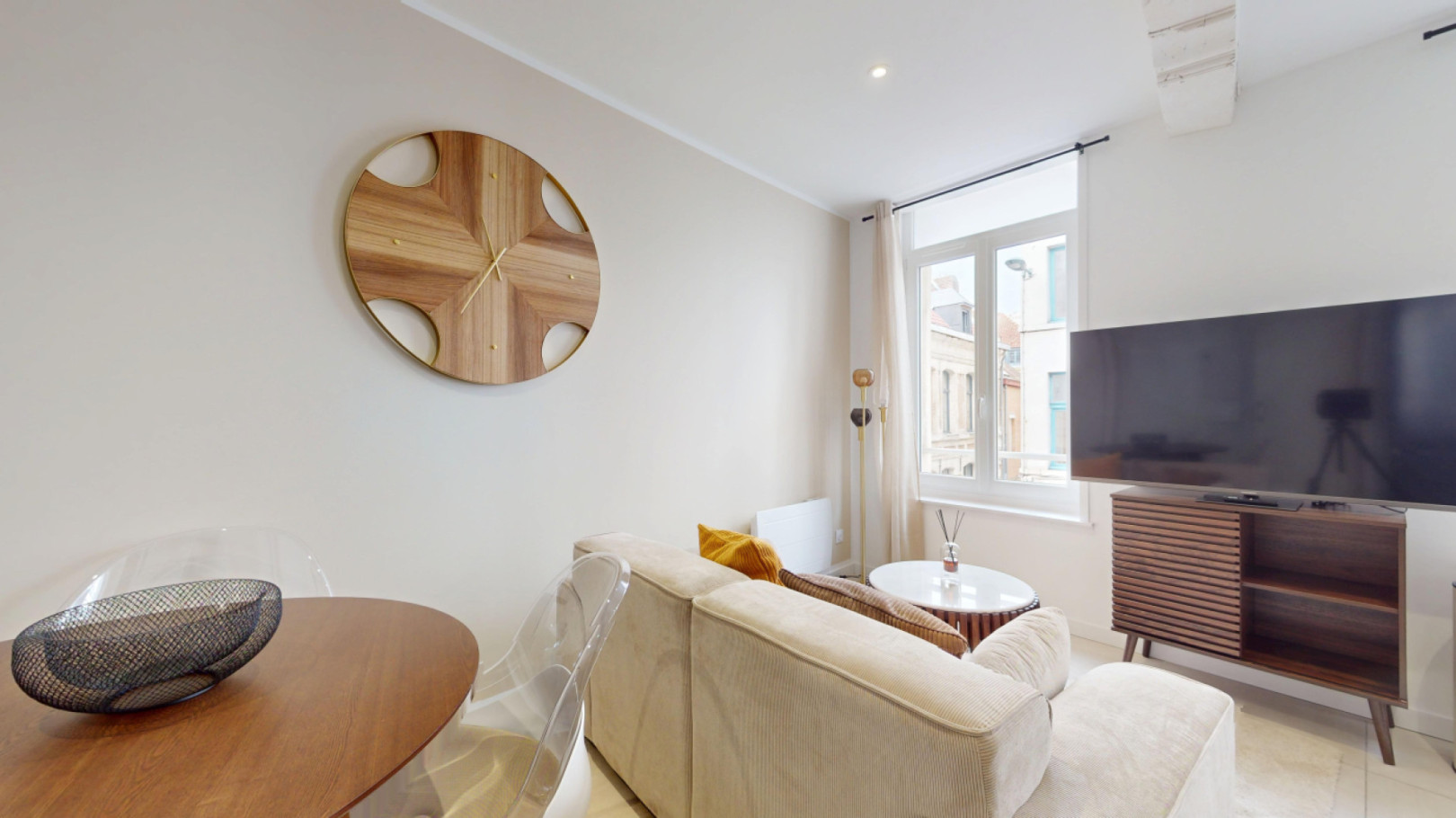 
                                                Location
                                                 TOURS