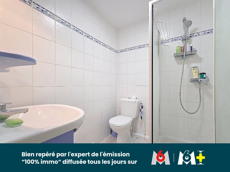 
                                                Vente
                                                 Tours Hypercentre – Votre cocon au 4ᵉ et dernier étage : calme, lumière et potentiel