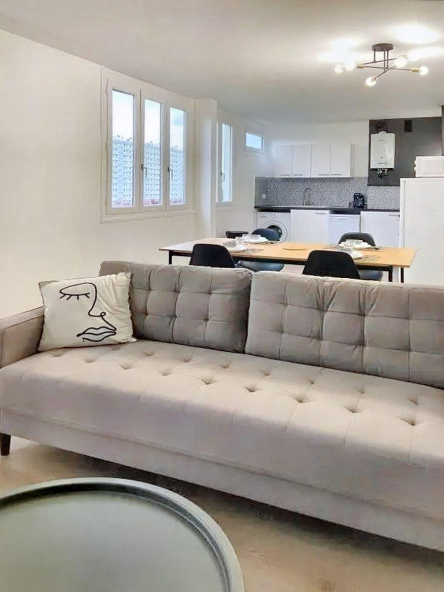 
                                                Location
                                                 Tout est prêt, venez seulement avec votre valise !