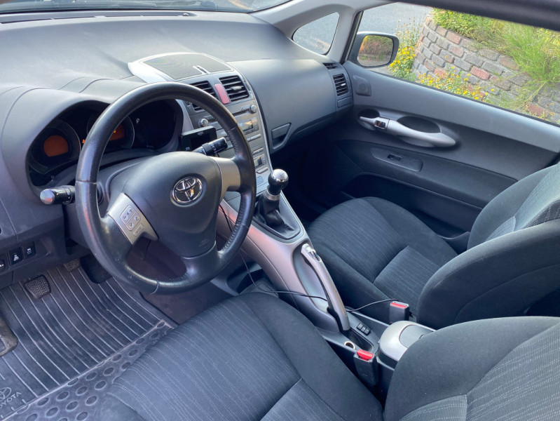 
                                                Voiture
                                                 Toyota Auris 1.4 D-4D