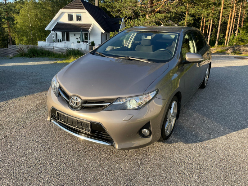 
                                                Voiture
                                                 Toyota Auris 1.4 D-4D Comfort Eco