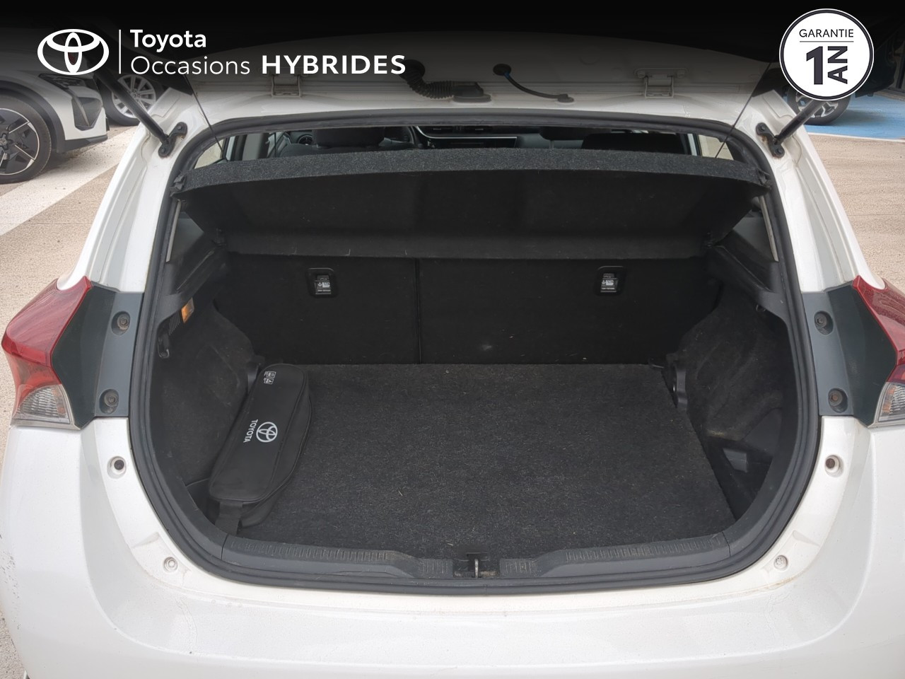 
                                                Voiture
                                                 TOYOTA Auris II Ph2 HSD 136h Dynamic