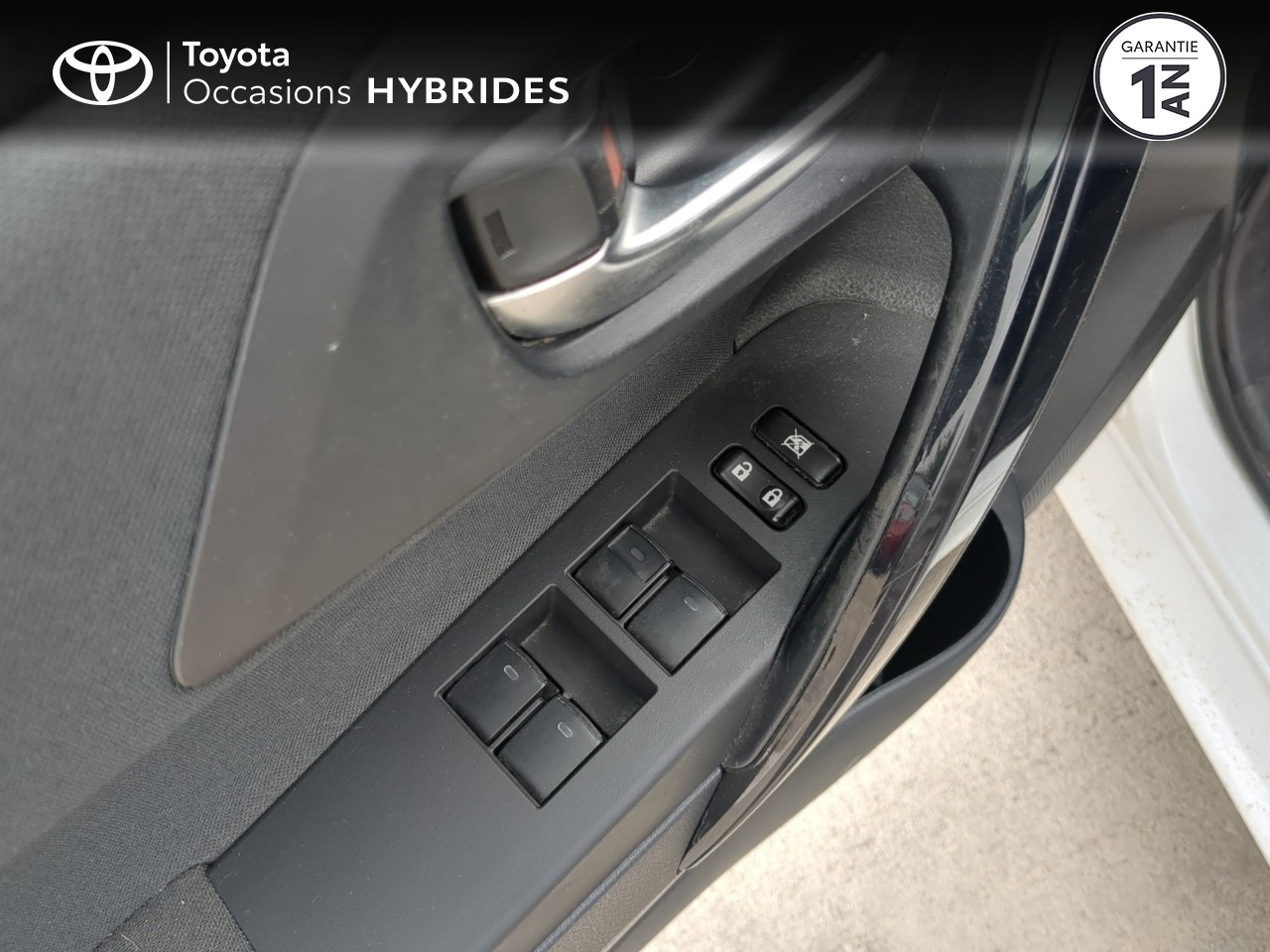 
                                                Voiture
                                                 TOYOTA Auris II Ph2 HSD 136h Dynamic
