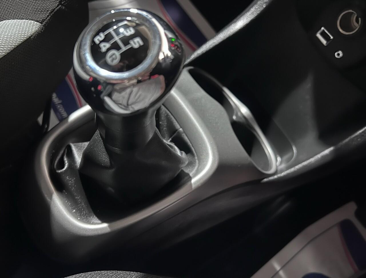 Voiture
                                                 Toyota Aygo 1.0 VVT-i x-play Hatchback 3dr Petrol Manual Euro 6 (68 ps)