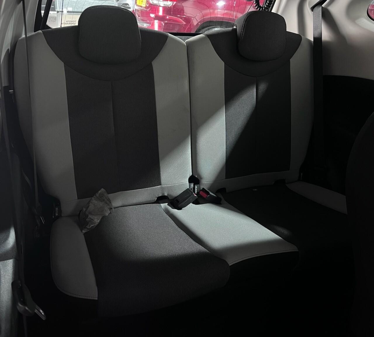Voiture
                                                 Toyota Aygo 1.0 VVT-i x-play Hatchback 3dr Petrol Manual Euro 6 (68 ps)