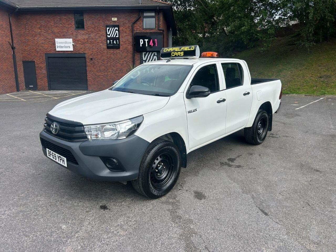 
                                                Voiture
                                                 Toyota Hi-Lux 2.4 D-4D Active Pickup Double Cab 4dr Diesel Manual 4WD Euro 6 (3.5t) (150 ps)