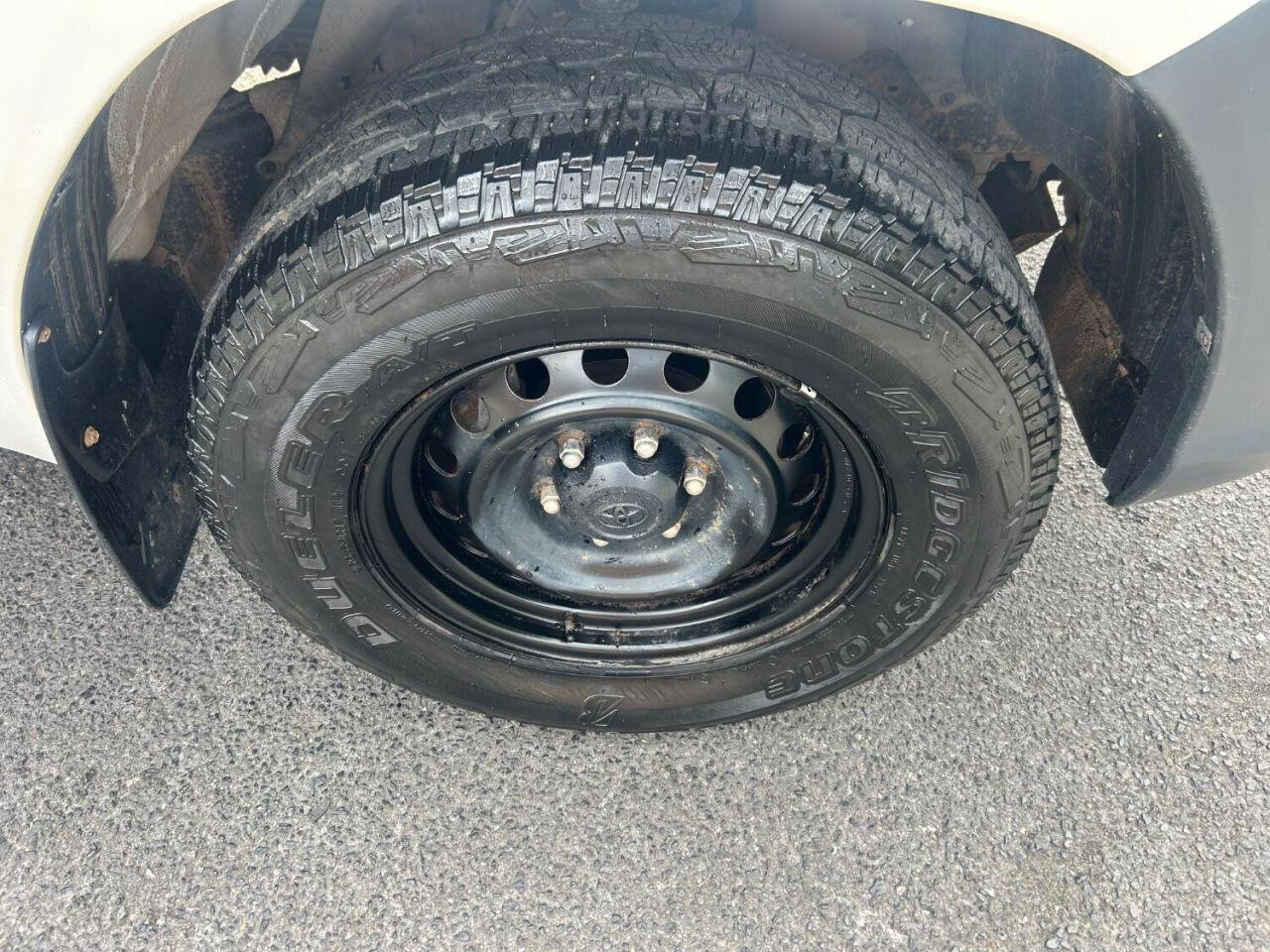 
                                                Voiture
                                                 Toyota Hi-Lux 2.4 D-4D Active Pickup Double Cab 4dr Diesel Manual 4WD Euro 6 (3.5t) (150 ps)