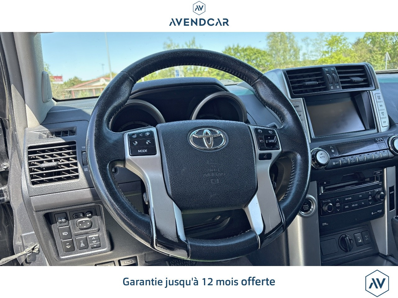 
                                                Voiture
                                                 Toyota Land Cruiser Serie 150 (KDJ150) 173 D-4D FAP LOUNGE BVA 3P