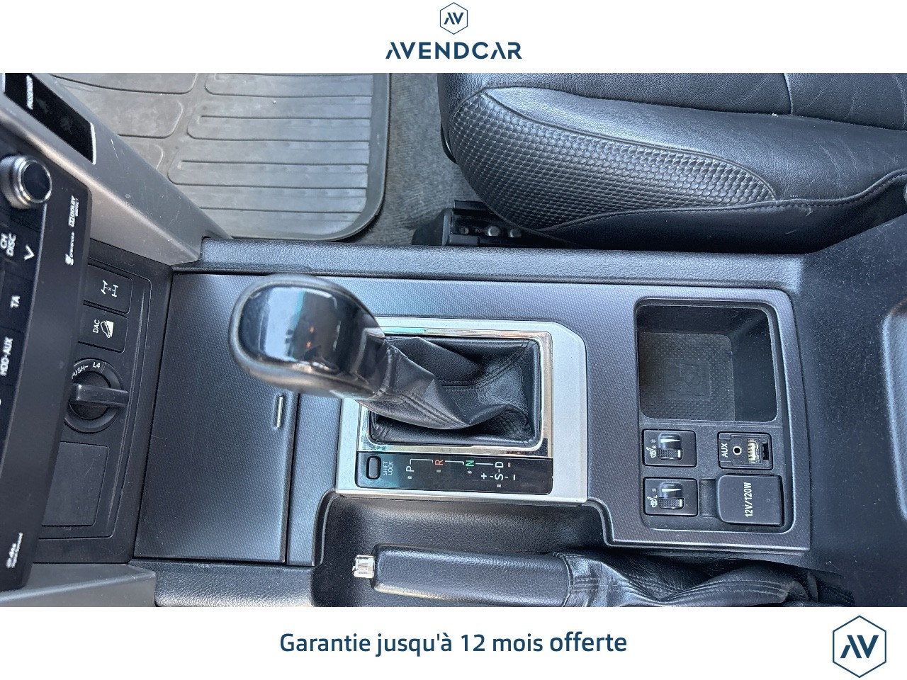 
                                                Voiture
                                                 Toyota Land Cruiser Serie 150 (KDJ150) 173 D-4D FAP LOUNGE BVA 3P